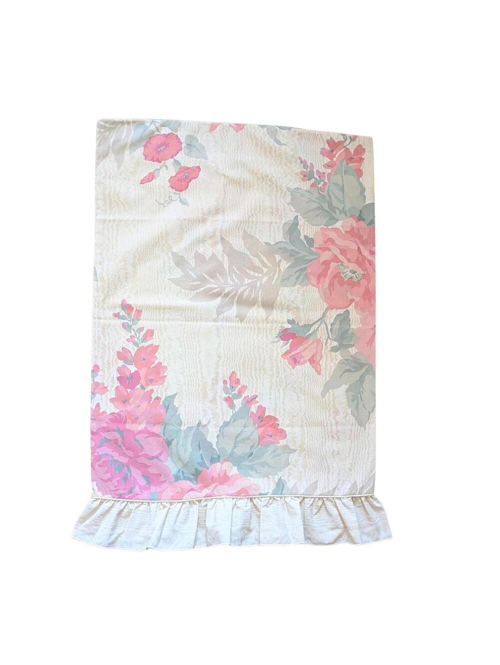 1980s Vintage Lady Pepperell Floral Pillowcases with Ruffled Edge
